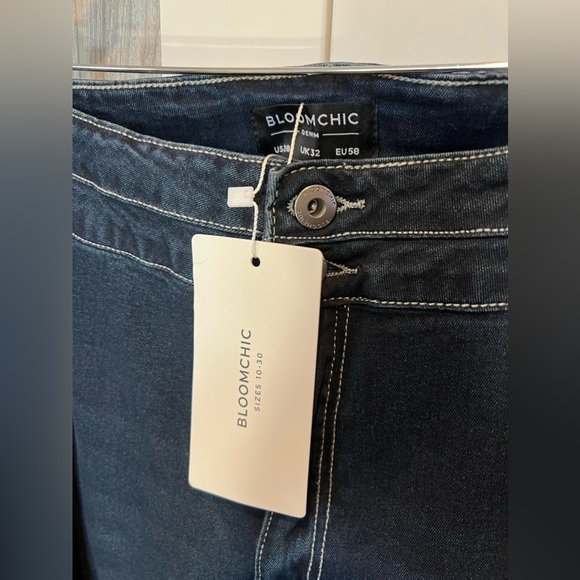 B10.16. NWT Bloomchic High Rise Jeans 28 - Picture 3 of 5